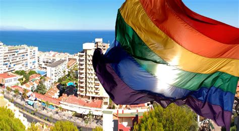 discotecas gay torremolinos|Los 10 mejores bares y discotecas gay de。